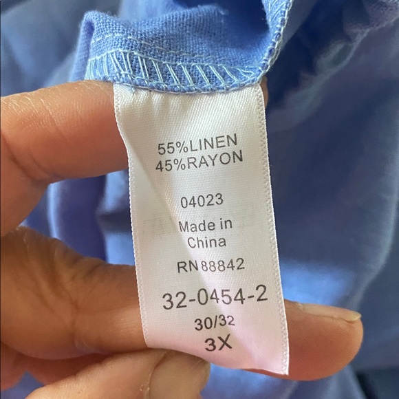 Woman within new top with drawstring bottom - Picture 9 of 9